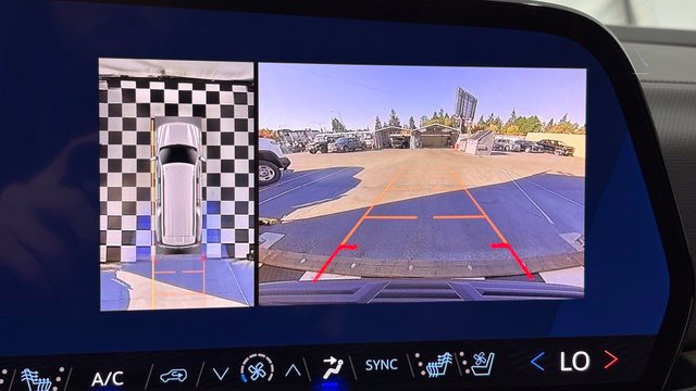 New 2026 Chevrolet Suburban High Country w/ Sun And Tow Package AWD/4WD image 45