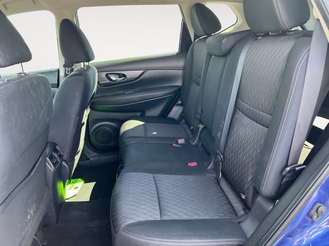 Used 2019 Nissan Rogue SV FWD image 11
