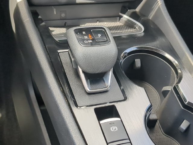 Used 2024 Nissan Rogue SL w/ SL Premium Package FWD image 30