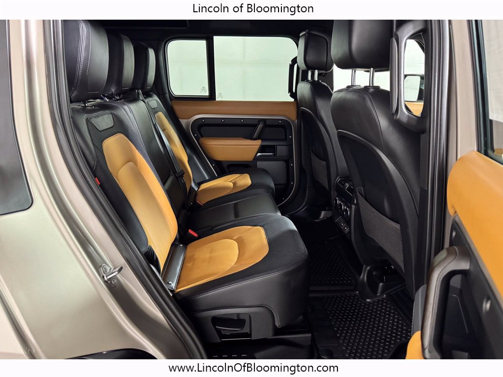 Used 2023 Land Rover Defender 110 X-Dynamic SE AWD/4WD image 10