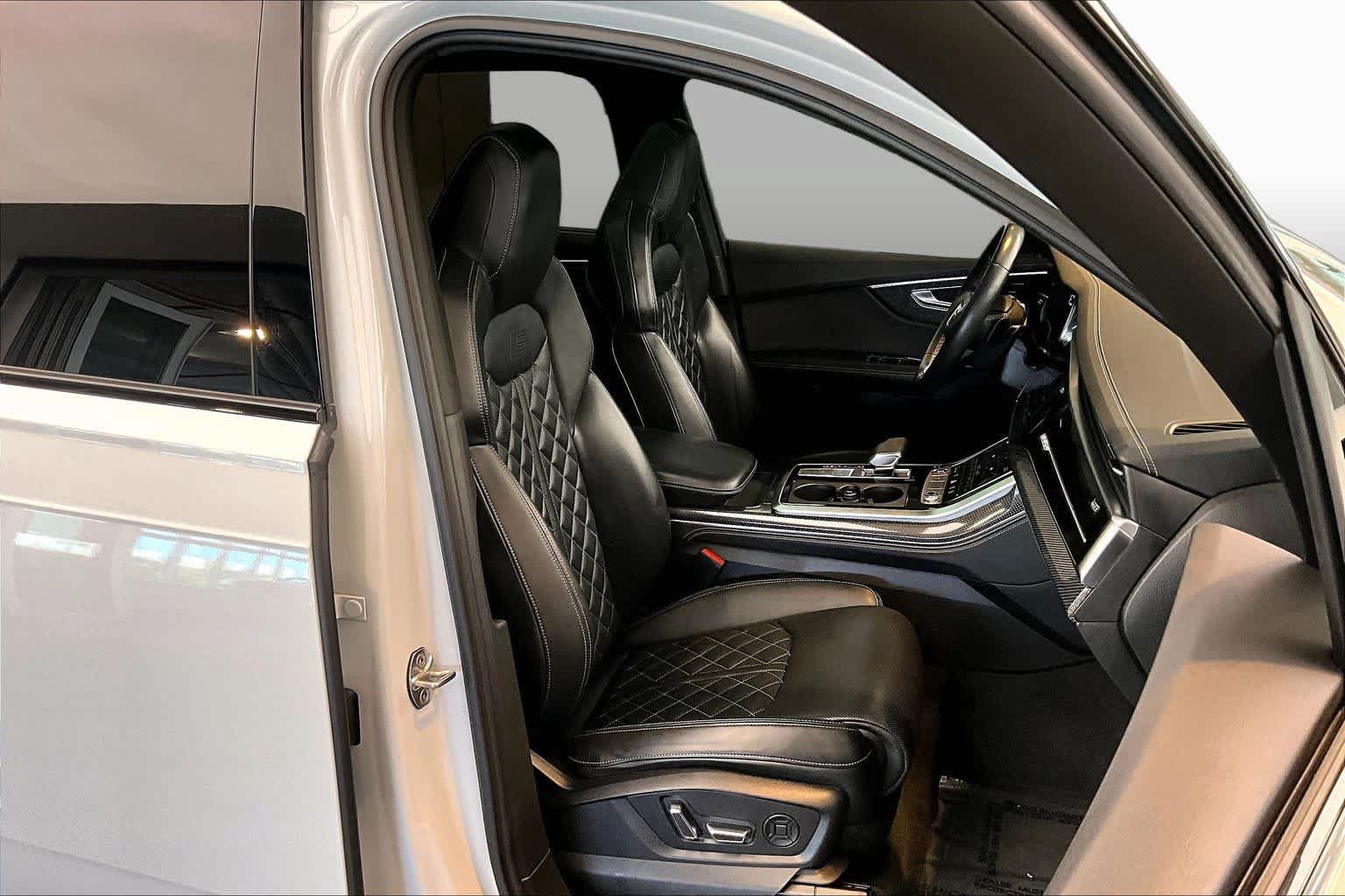 Used 2023 Audi SQ7 Premium Plus w/ Executive Package AWD/4WD image 8