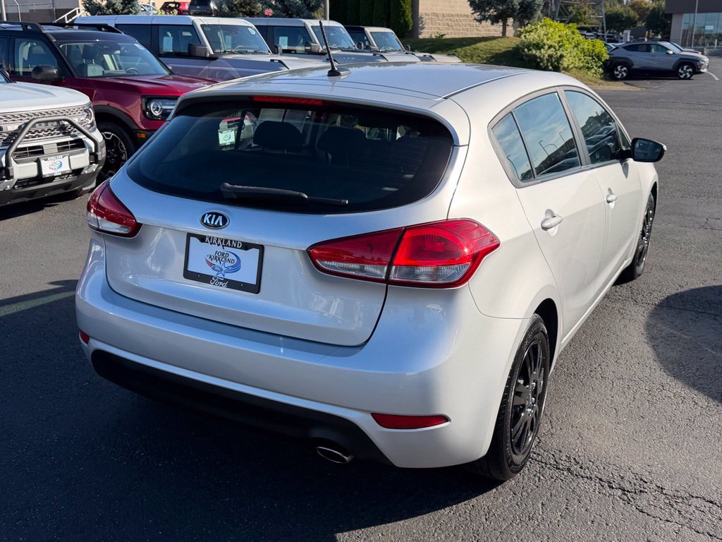 Used 2017 Kia Forte LX FWD image 7