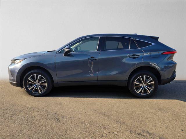 Used 2023 Toyota Venza LE AWD/4WD image 6