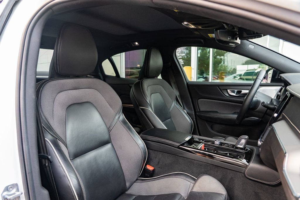 Used 2022 Volvo S60 T8 R-Design w/ Advanced Package AWD/4WD image 28