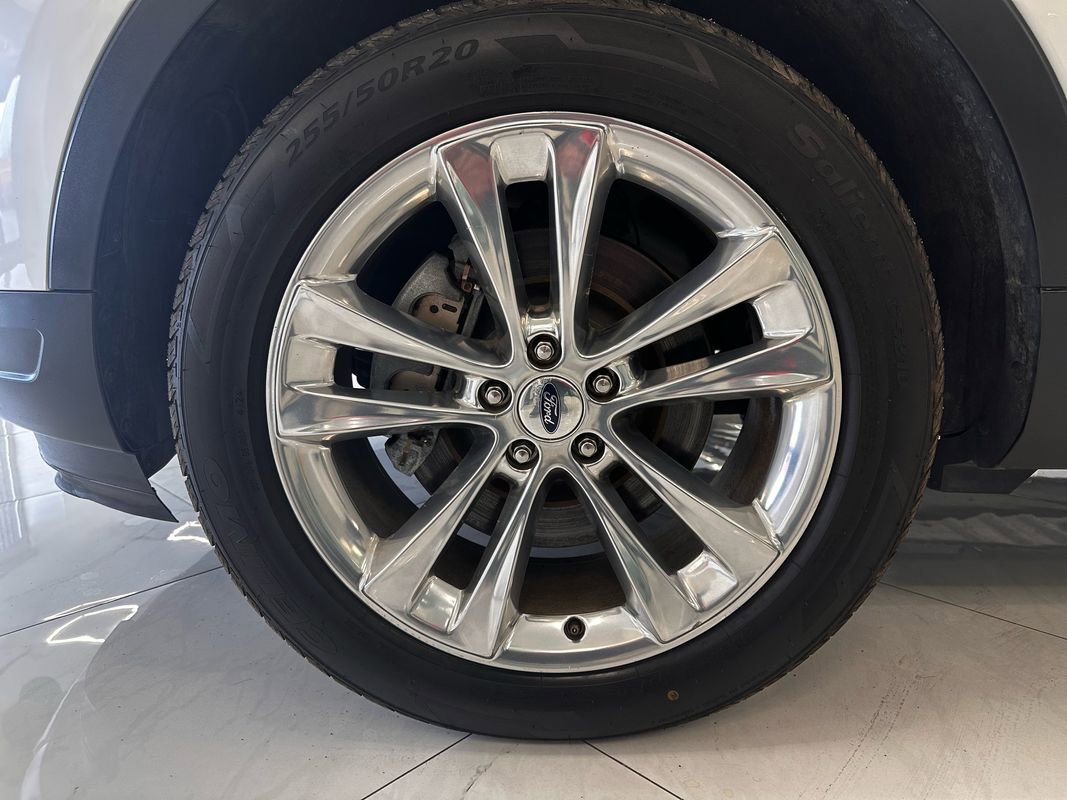Used 2019 Ford Explorer XLT w/ Equipment Group 202A image 37