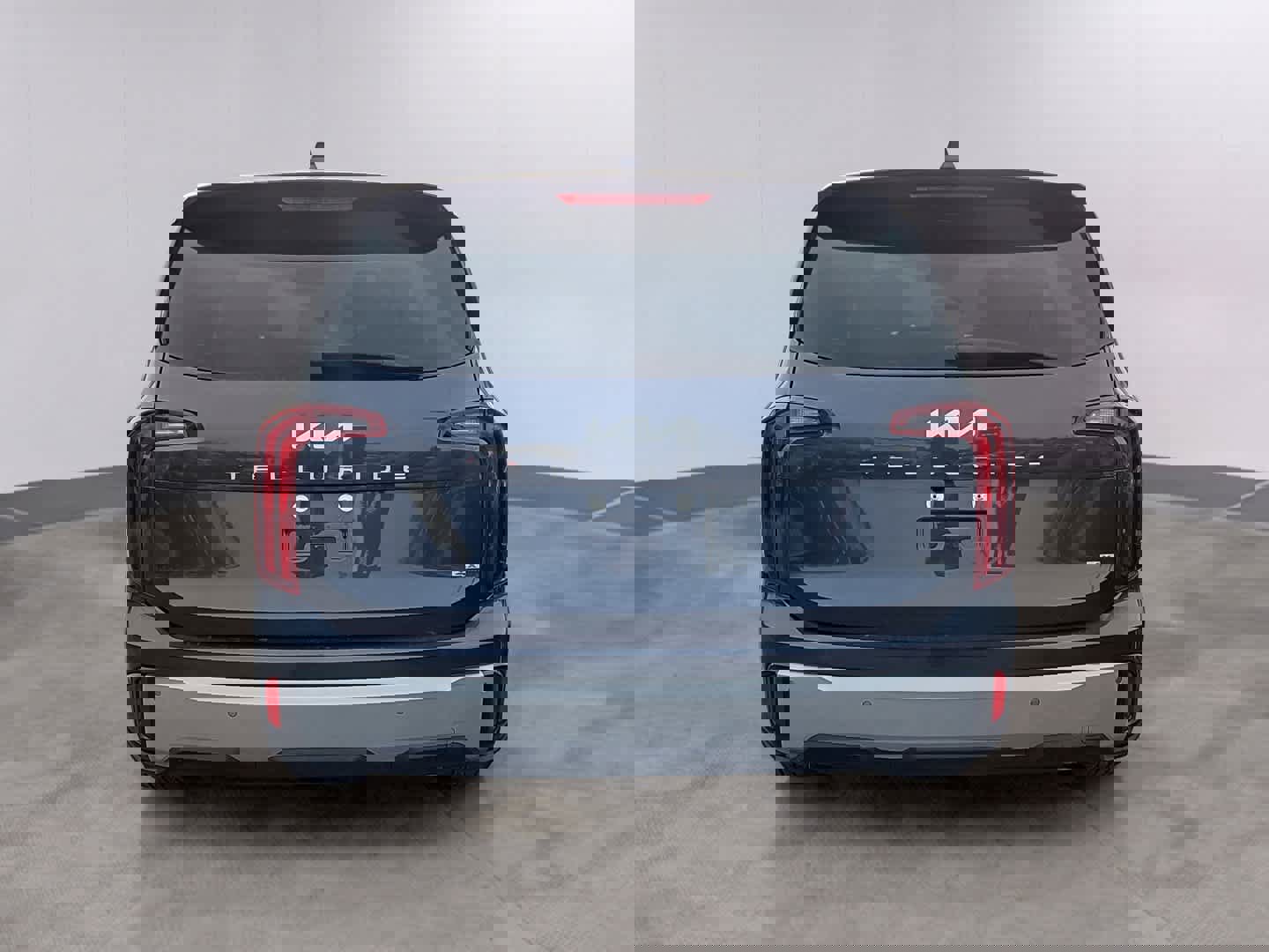 Certified 2024 Kia Telluride LX image 4