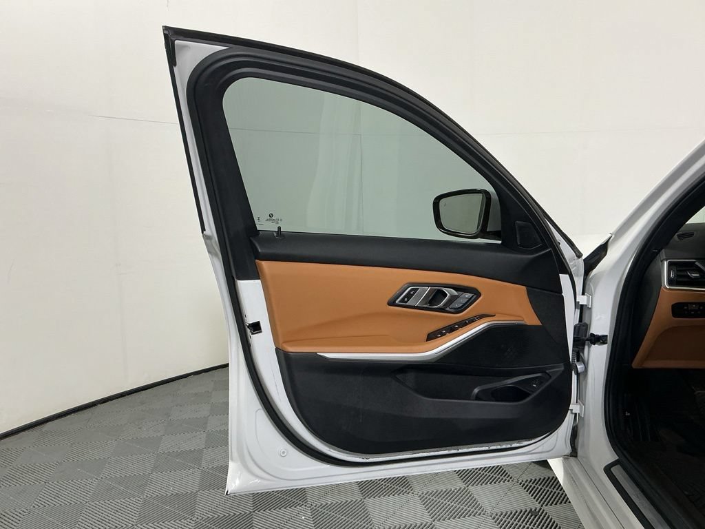 Certified 2023 BMW 330i Sedan w/ Driving Assistance Package RWD image 19