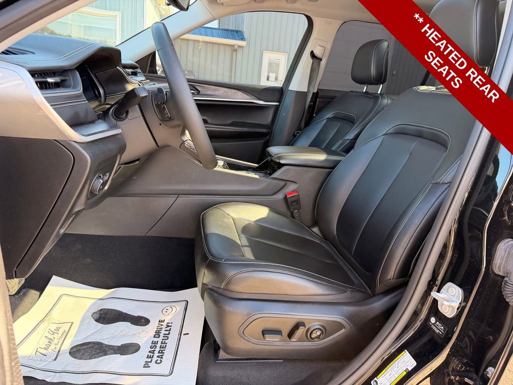 Used 2023 Jeep Grand Cherokee L Limited image 12