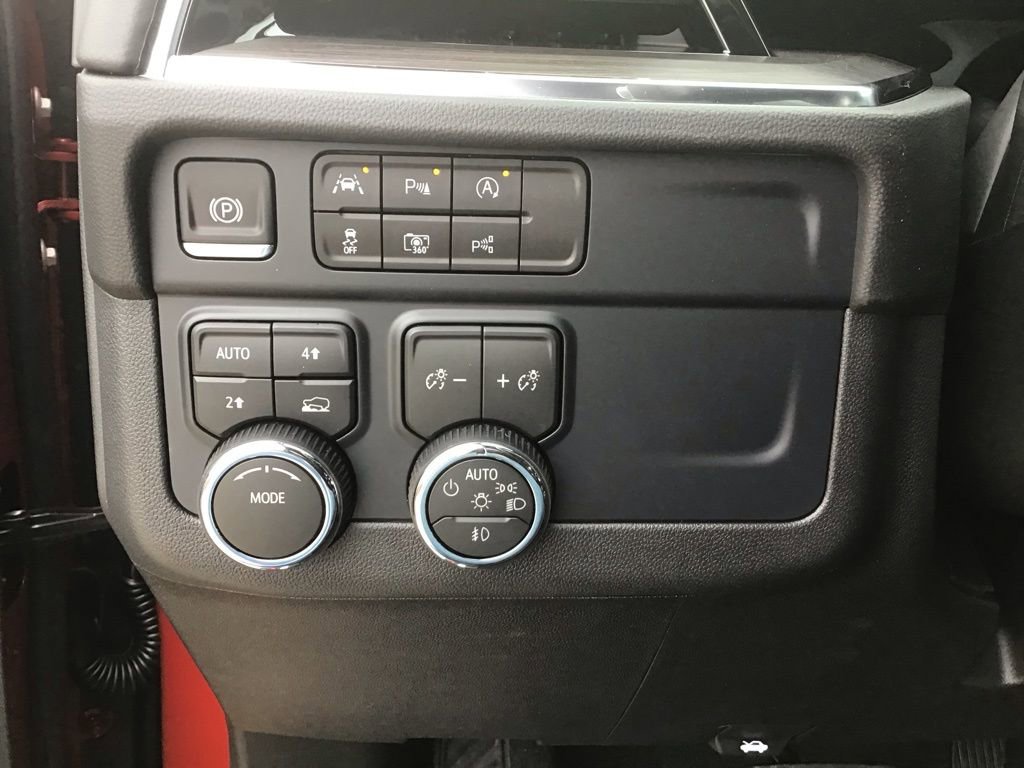 New 2026 Chevrolet Suburban LT w/ Comfort Package image 41