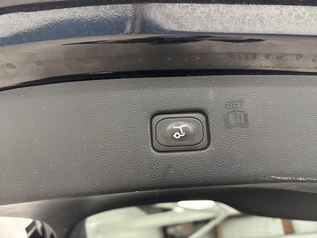 Used 2022 Ford Edge SEL w/ Convenience Package image 15