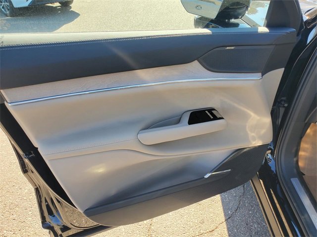 New 2025 Volvo EX90 Plus w/ Protection Package Premier image 10