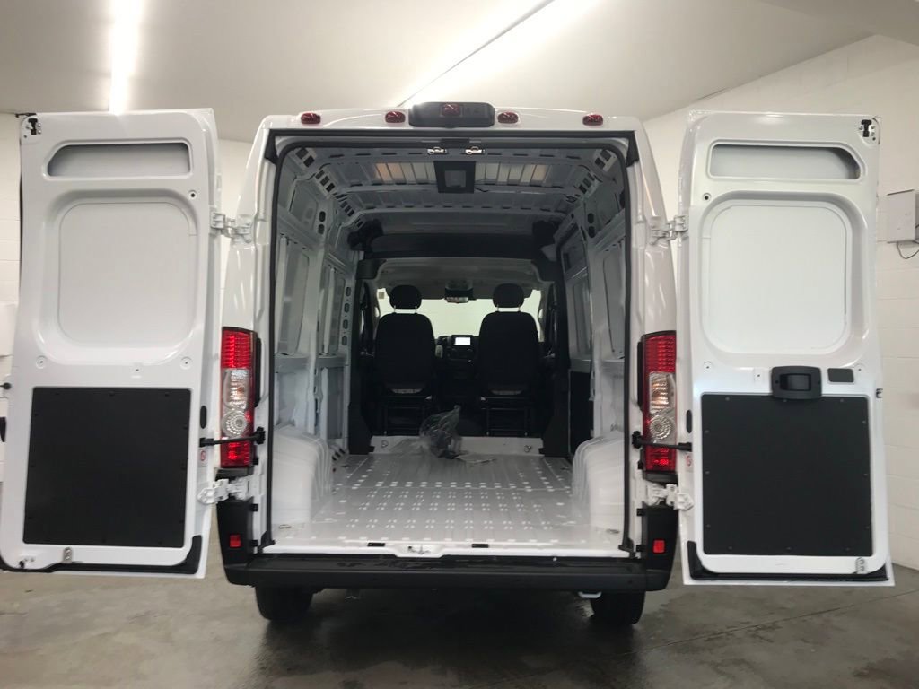 New 2024 RAM ProMaster 2500 w/ Convenience Group image 22