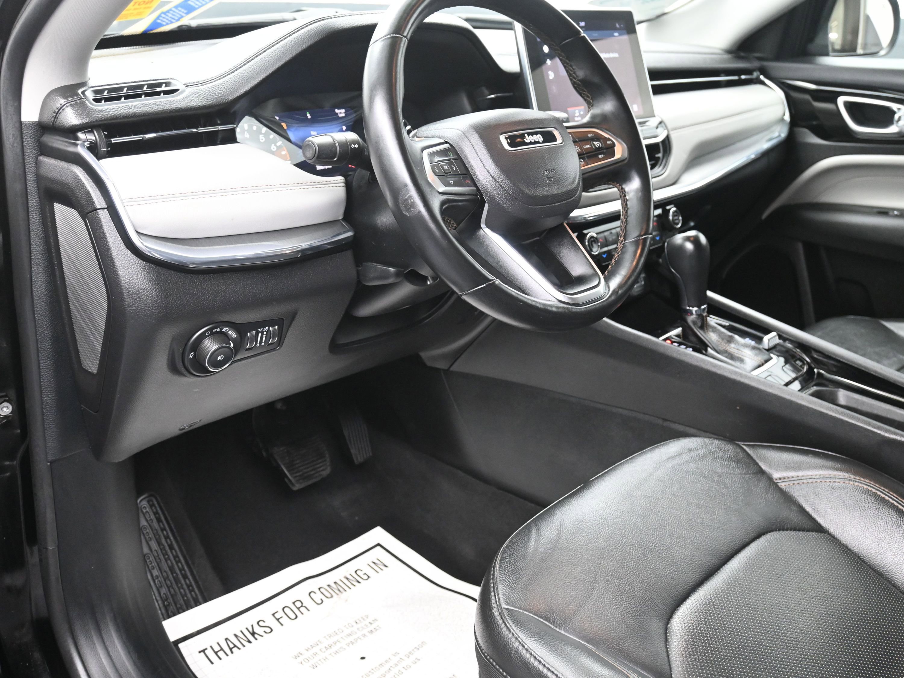 Used 2022 Jeep Compass Limited image 19