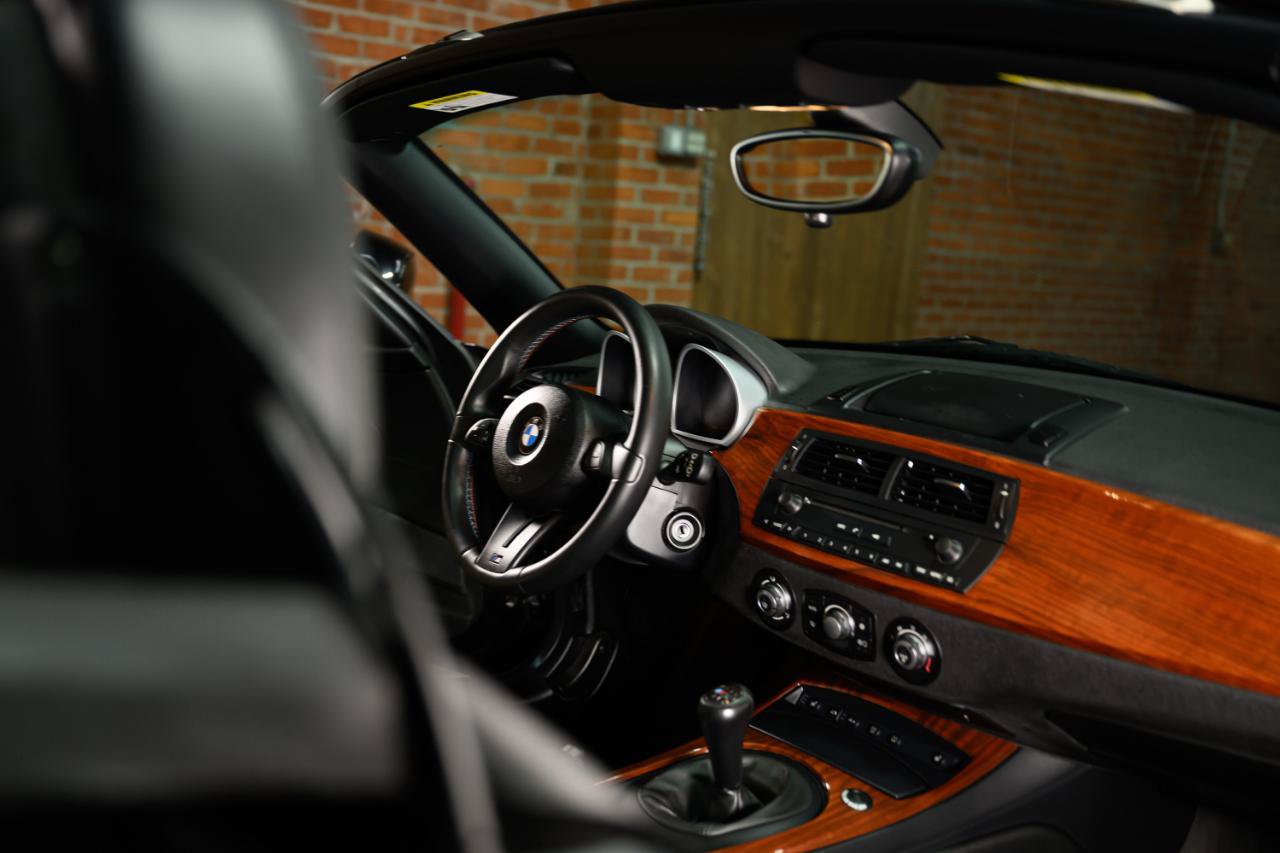 Used 2007 BMW M Roadster RWD image 35