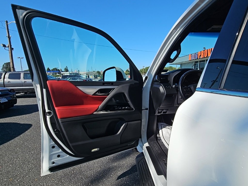 Used 2022 Lexus LX 600 F Sport image 15
