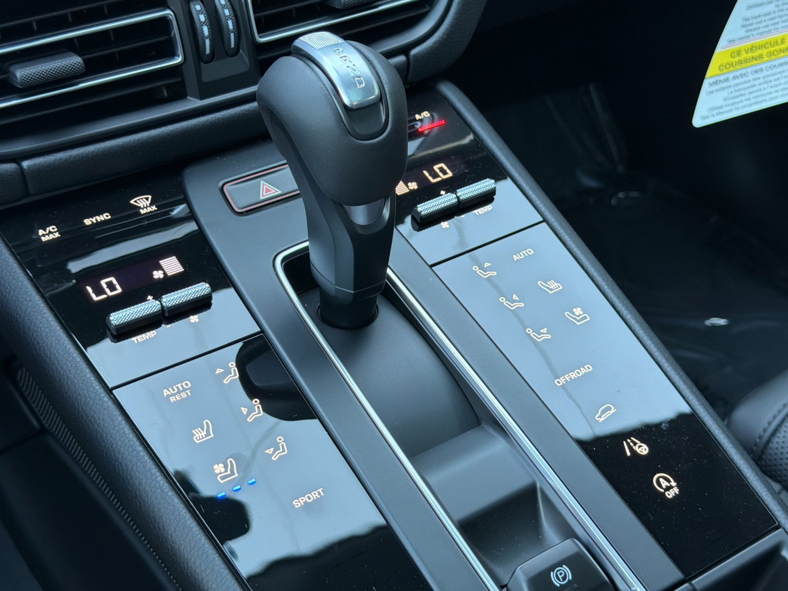 New 2026 Porsche Macan AWD/4WD image 21