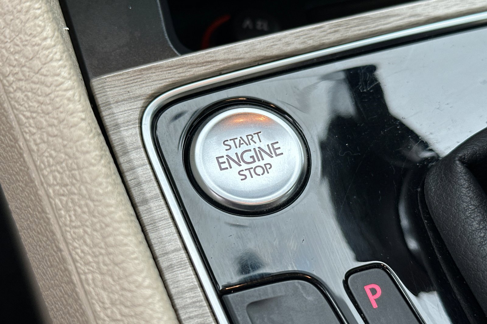 Used 2017 Volkswagen Passat 1.8T SE image 22