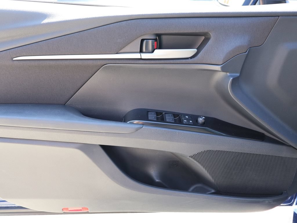 Used 2025 Toyota Camry LE FWD image 19