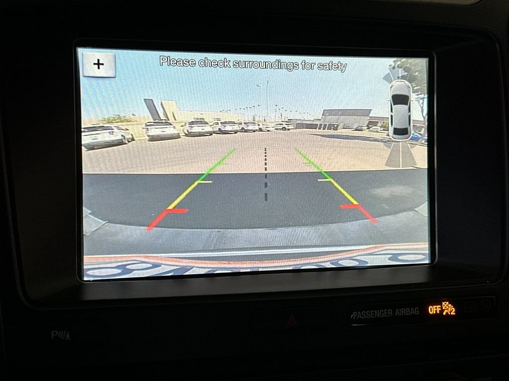Used 2018 Ford Explorer XLT w/ Equipment Group 202A FWD image 20