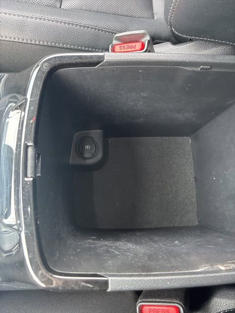 Used 2022 Kia Telluride EX w/ EX Premium Package image 10