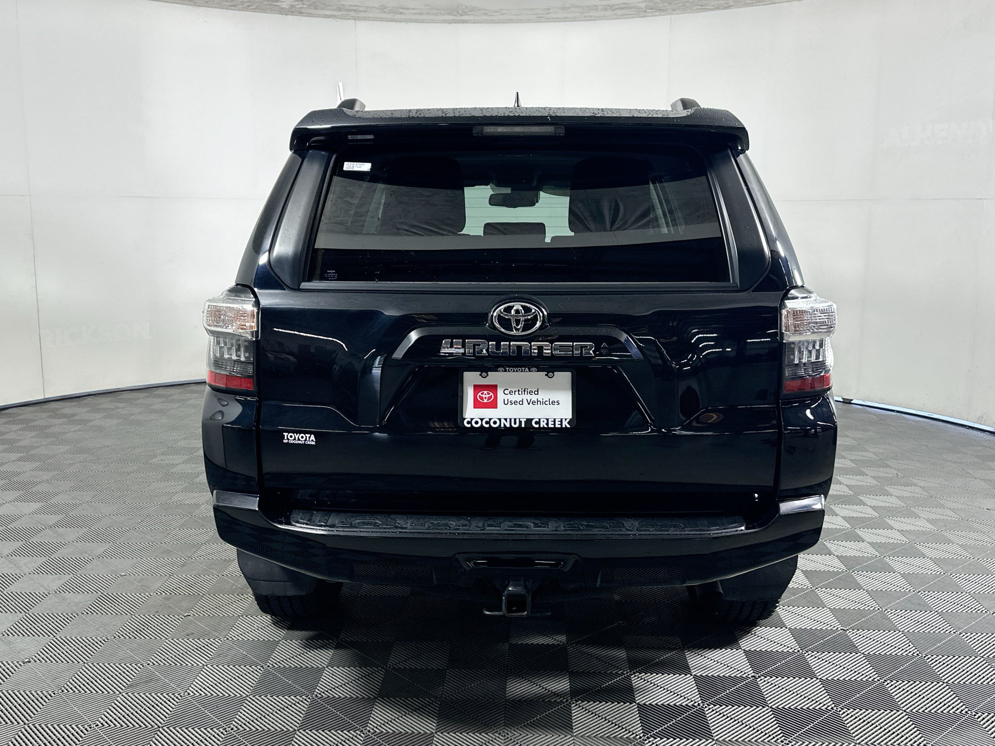 Used 2024 Toyota 4Runner SR5 RWD image 4