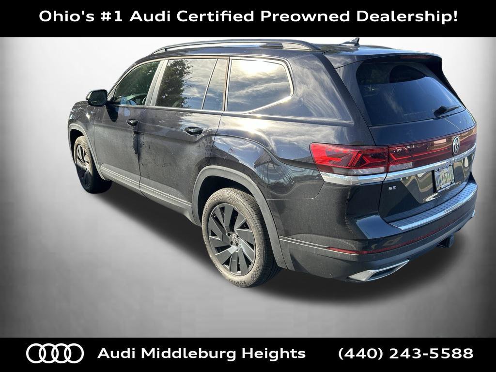 Used 2024 Volkswagen Atlas SE w/ Panoramic Sunroof Package AWD/4WD image 2