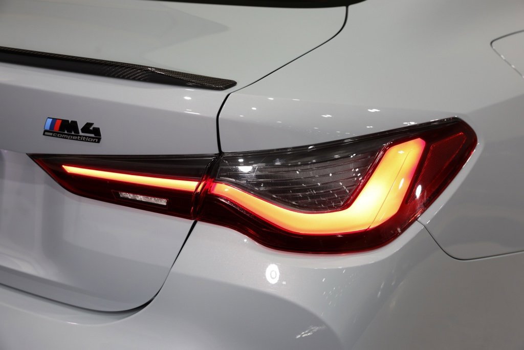 Used 2021 BMW M4 Competition w/ M Carbon Exterior Package image 34