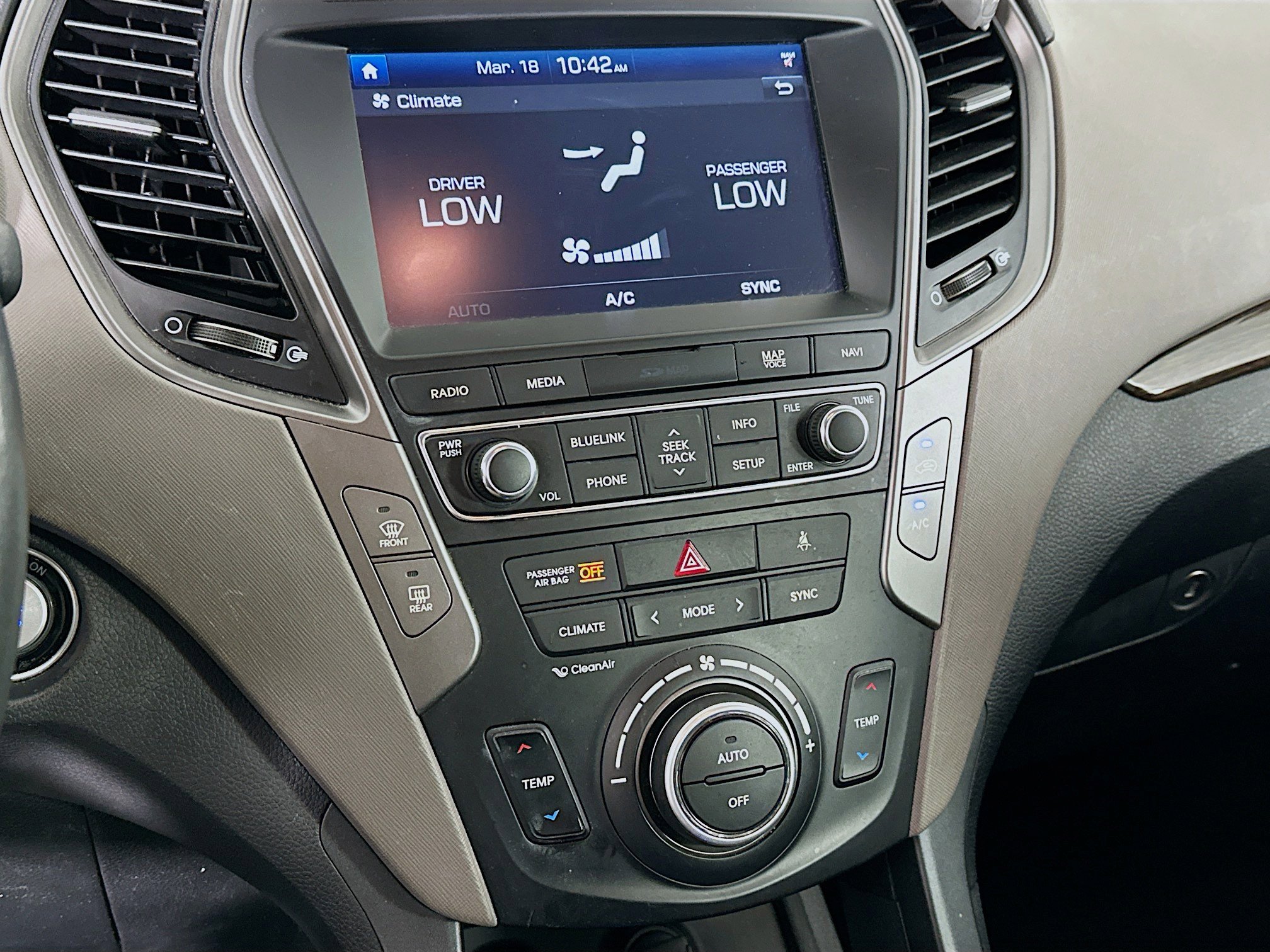 Used 2017 Hyundai Santa Fe Sport image 24