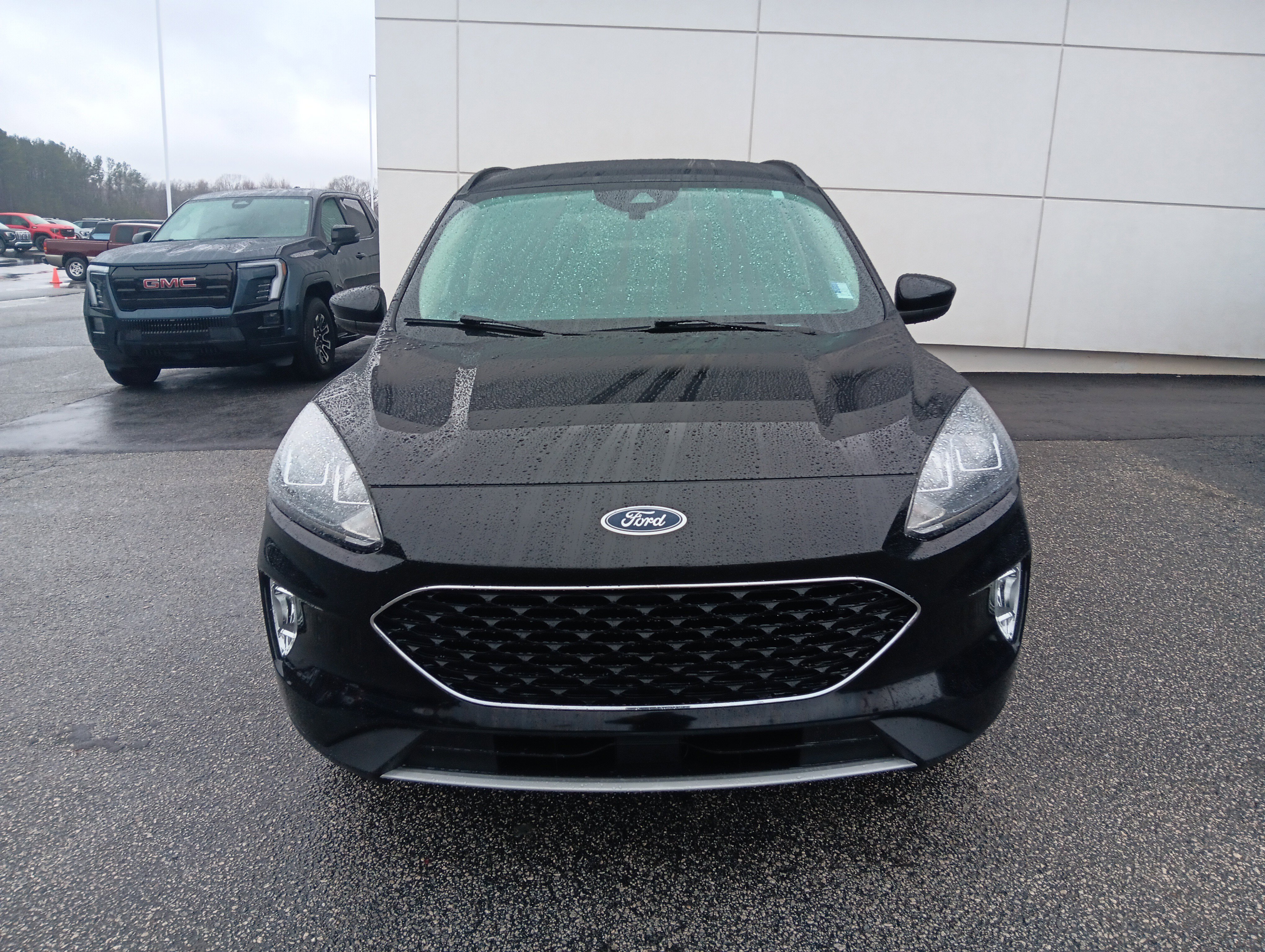 Used 2020 Ford Escape SEL image 5