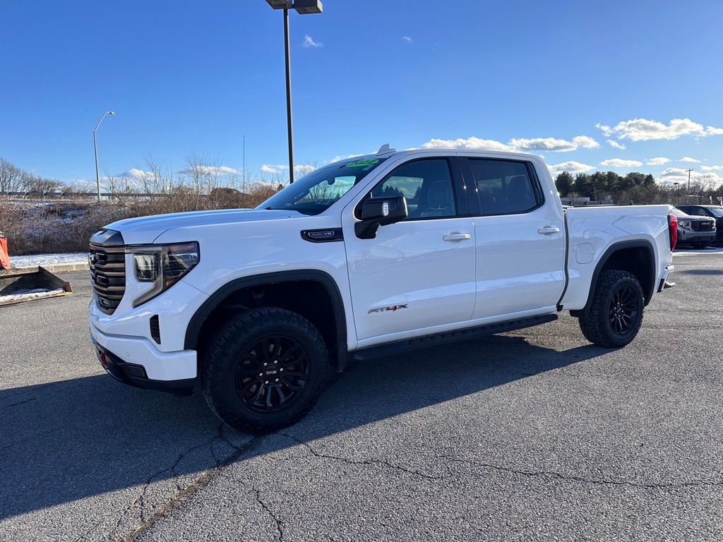 Used 2022 GMC Sierra 1500 AT4X image 2