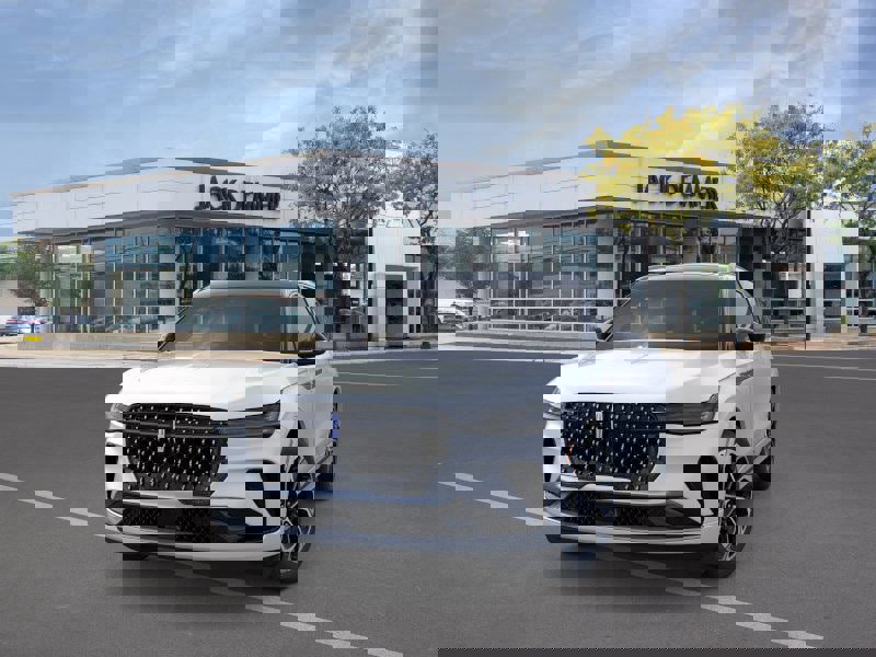 New 2026 Lincoln Nautilus Reserve image 2