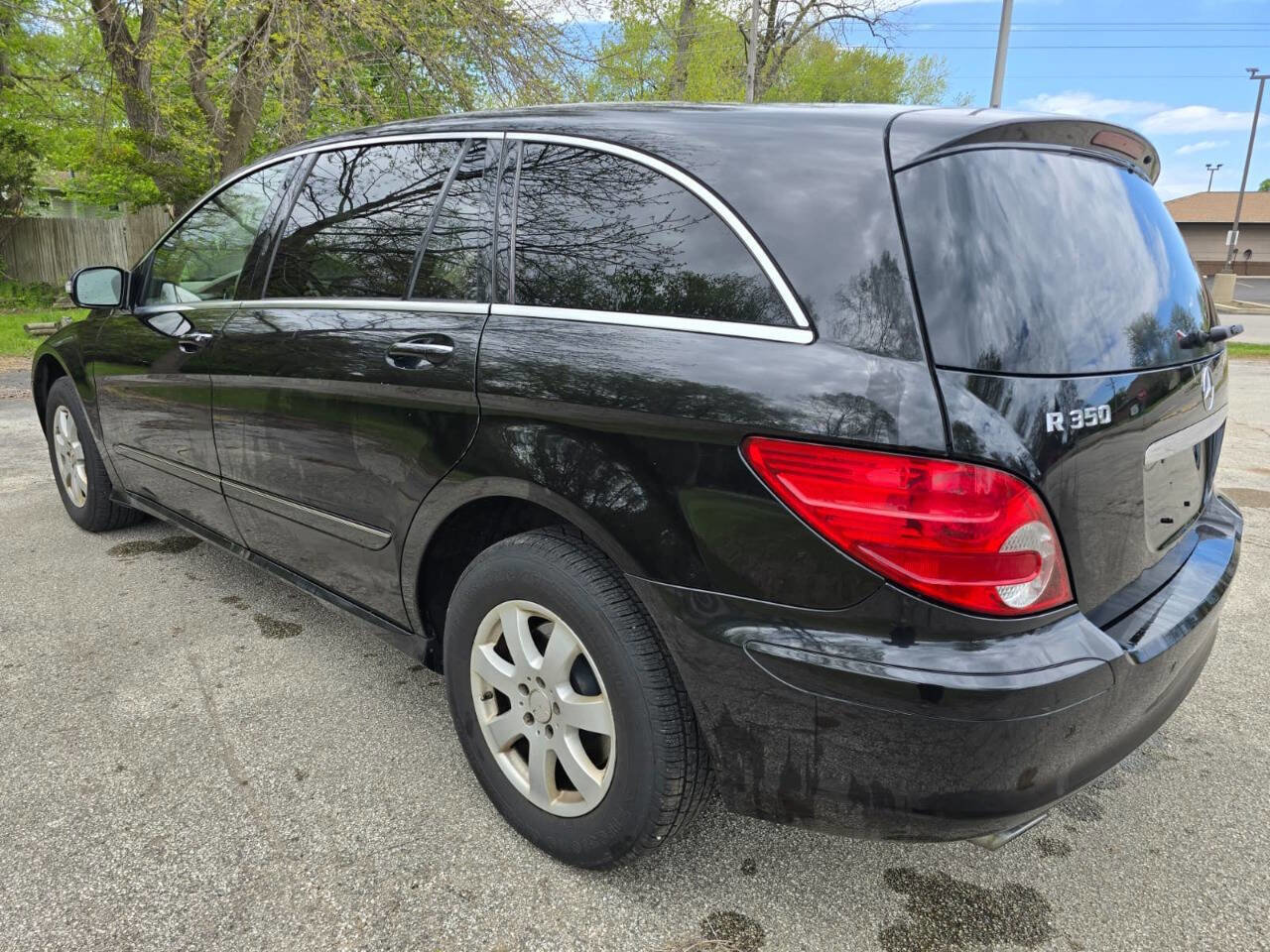 Used 2007 Mercedes-Benz R 350 4MATIC w/ P1 Pkg image 7