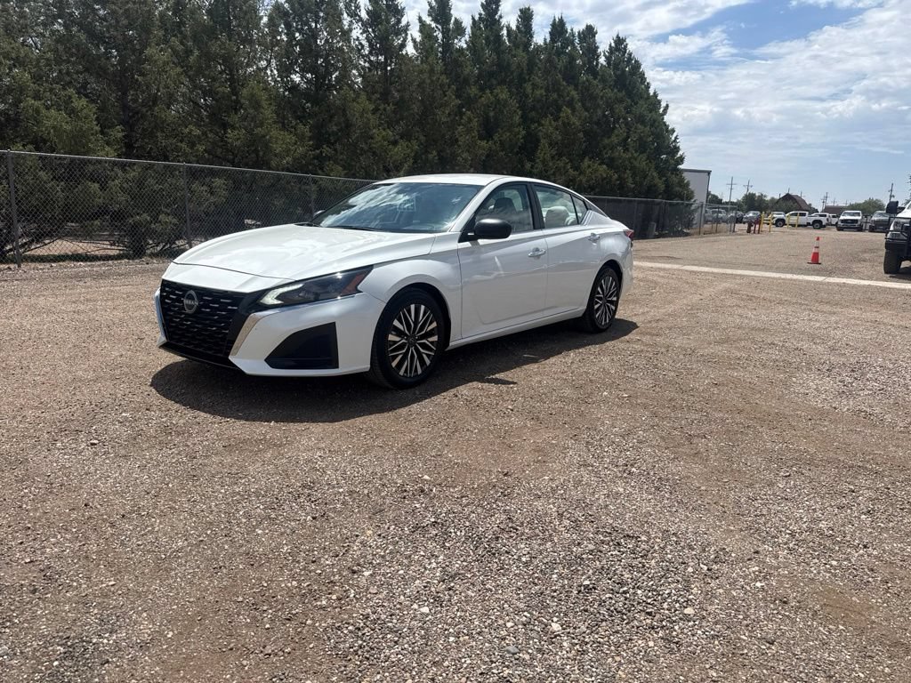Used 2025 Nissan Altima 2.5 SV