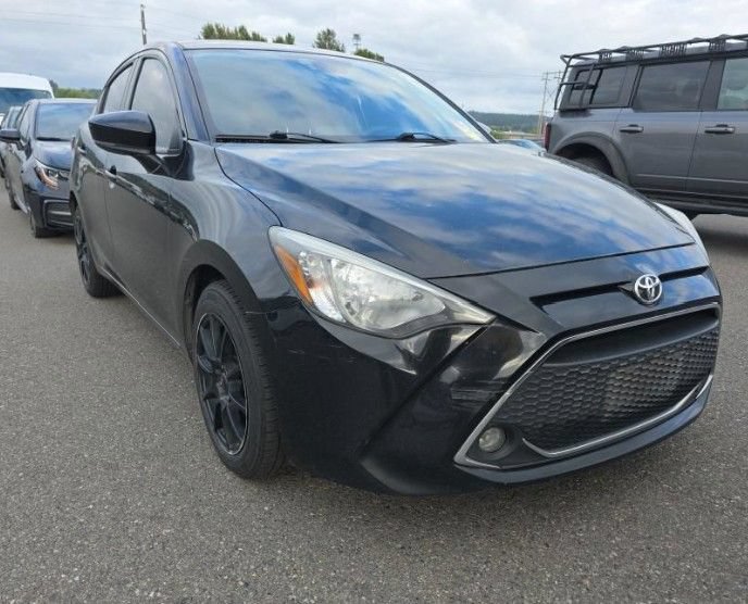 Used 2019 Toyota Yaris LE FWD image 1