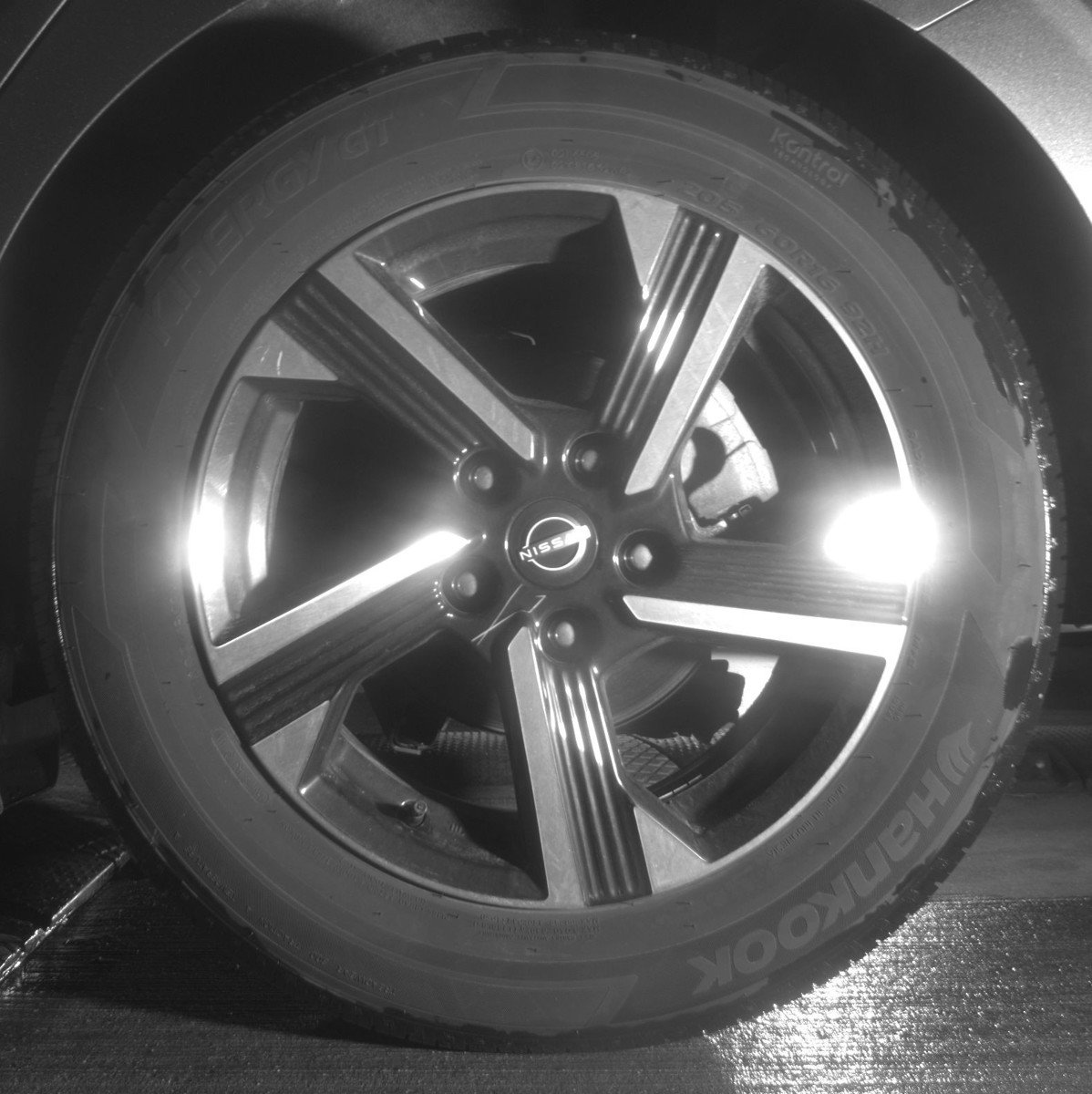 Used 2025 Nissan Sentra SV image 14