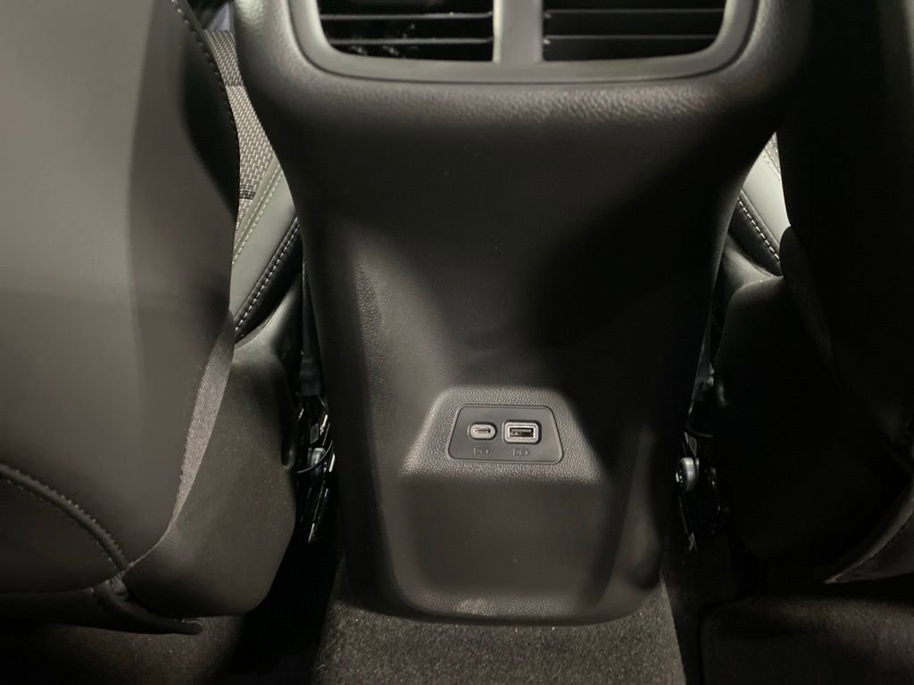 Used 2023 Buick Envision Preferred w/ Sport Touring Package AWD/4WD image 19