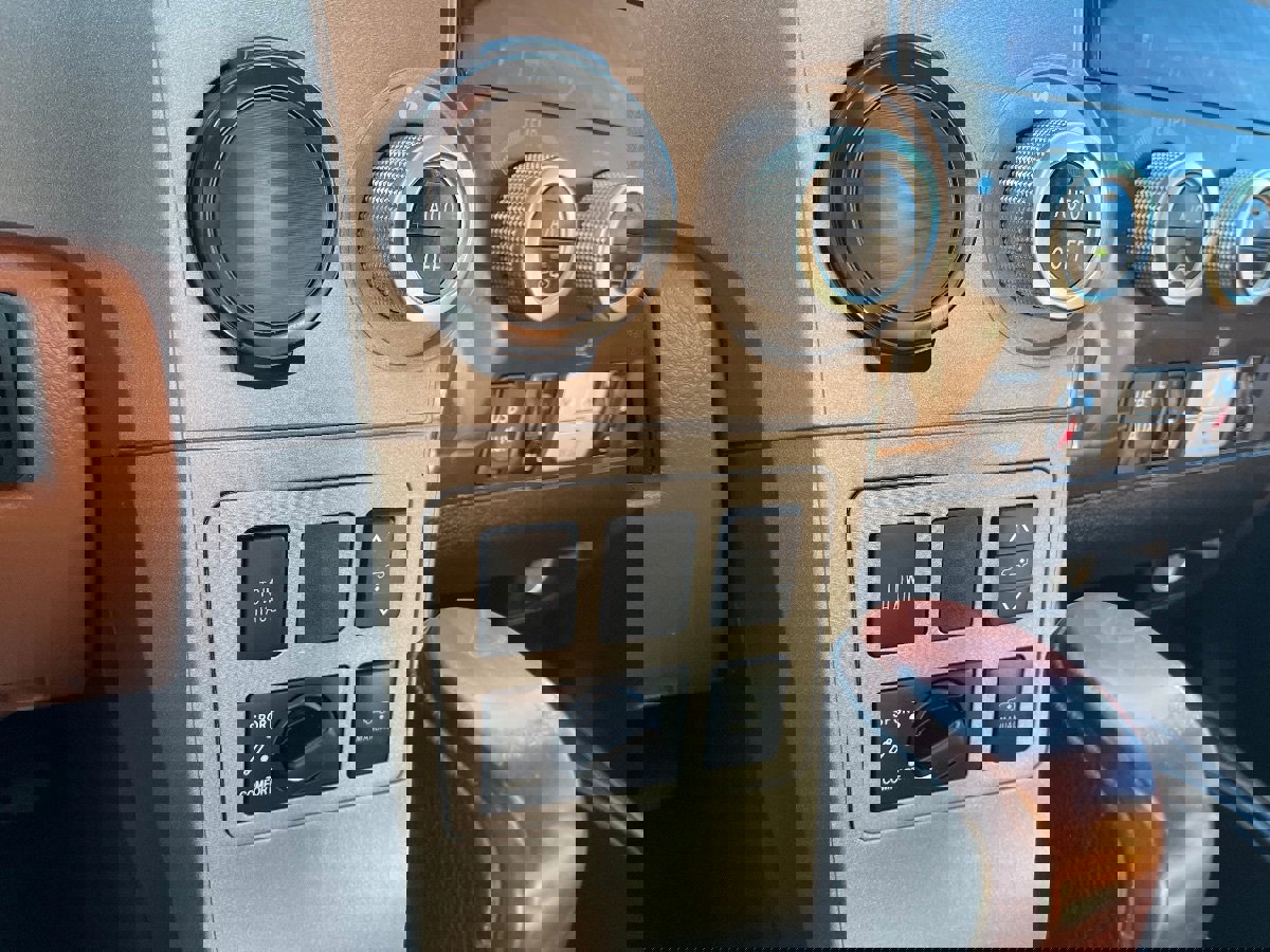 Used 2012 Toyota Sequoia Platinum image 16