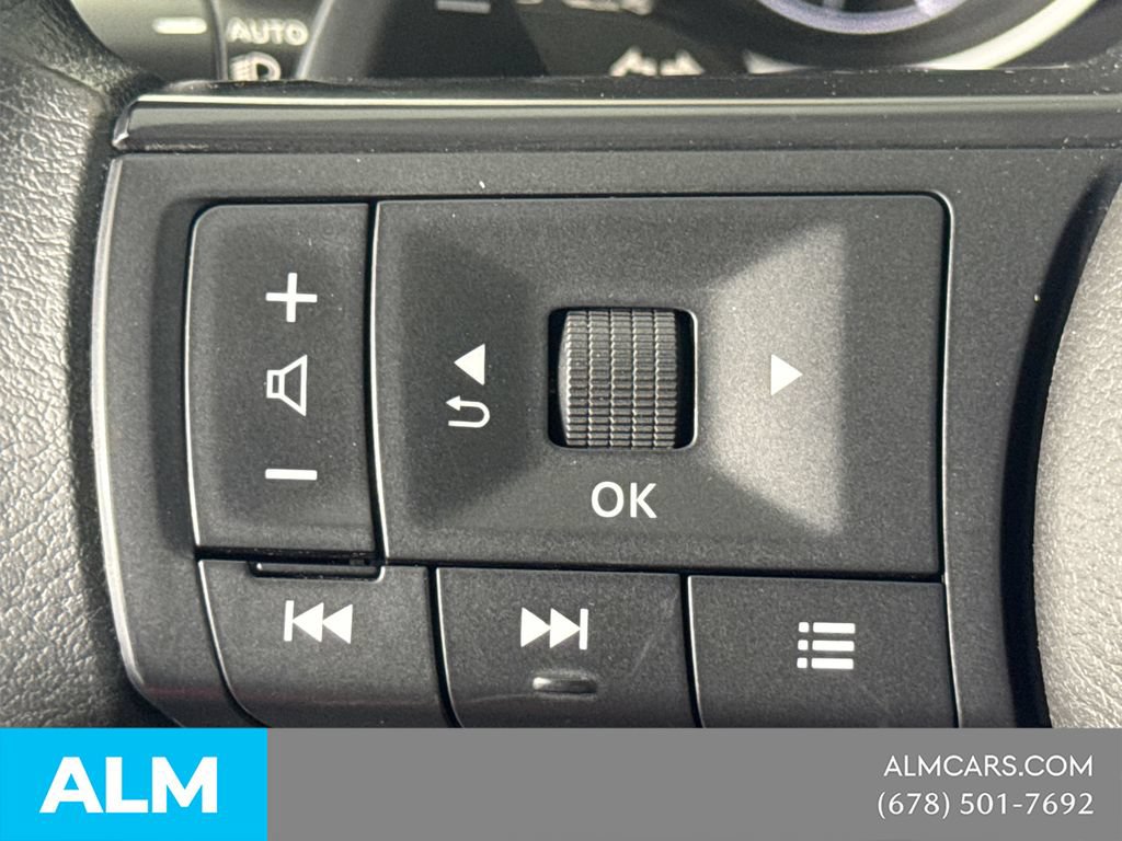 Used 2022 Nissan Rogue S FWD image 26