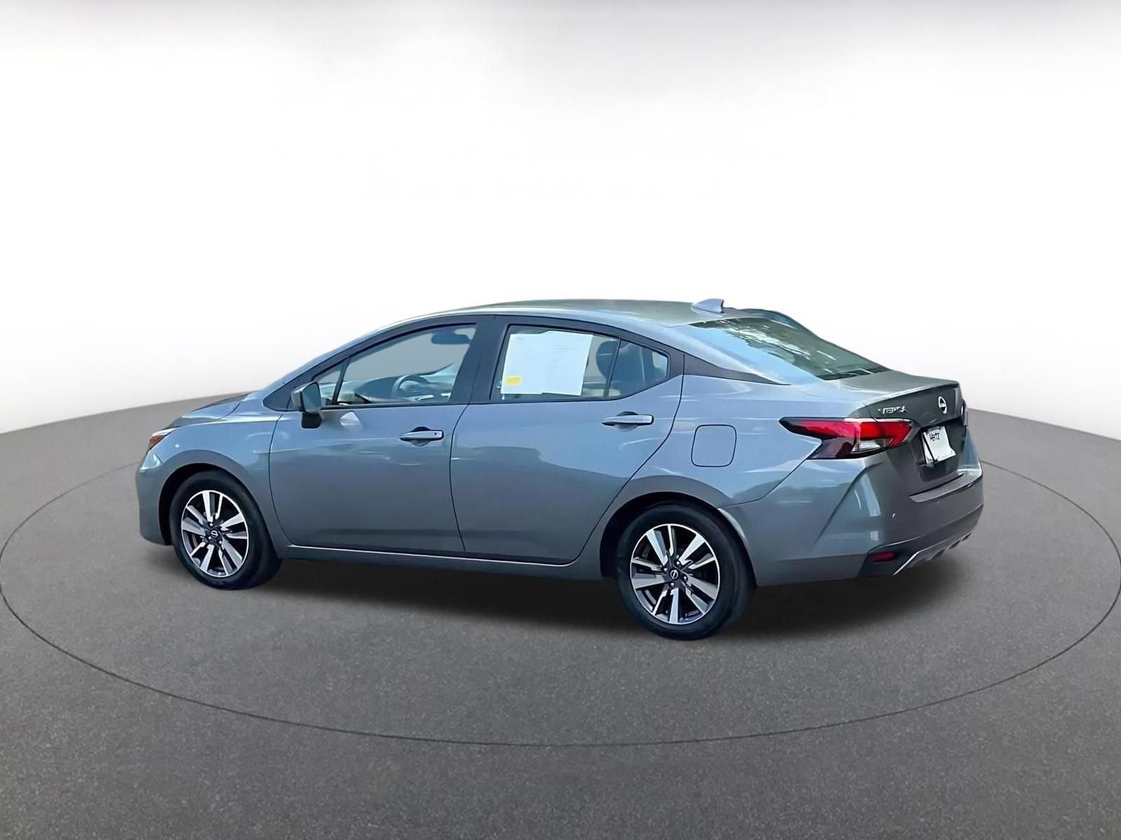 Used 2025 Nissan Versa SV FWD image 9