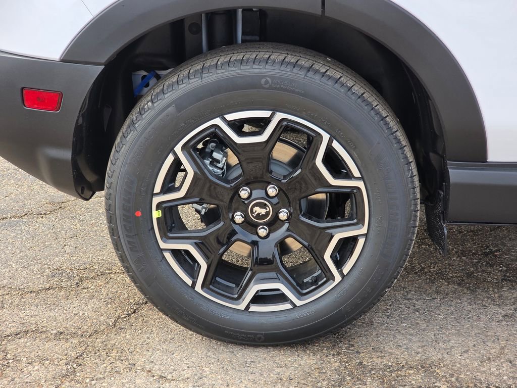 New 2026 Ford Bronco Sport Outer Banks w/ Outer Banks Tech Package+ AWD/4WD image 8