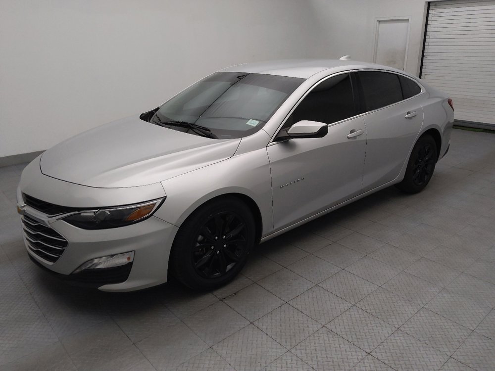 Used 2022 Chevrolet Malibu LT FWD image 2