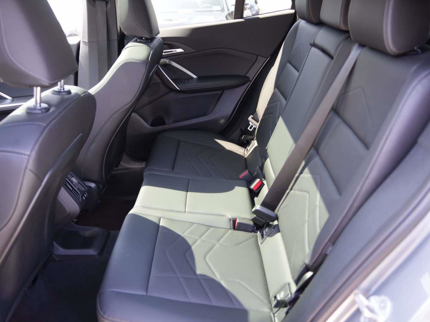 Used 2026 BMW X2 xDrive28i image 13