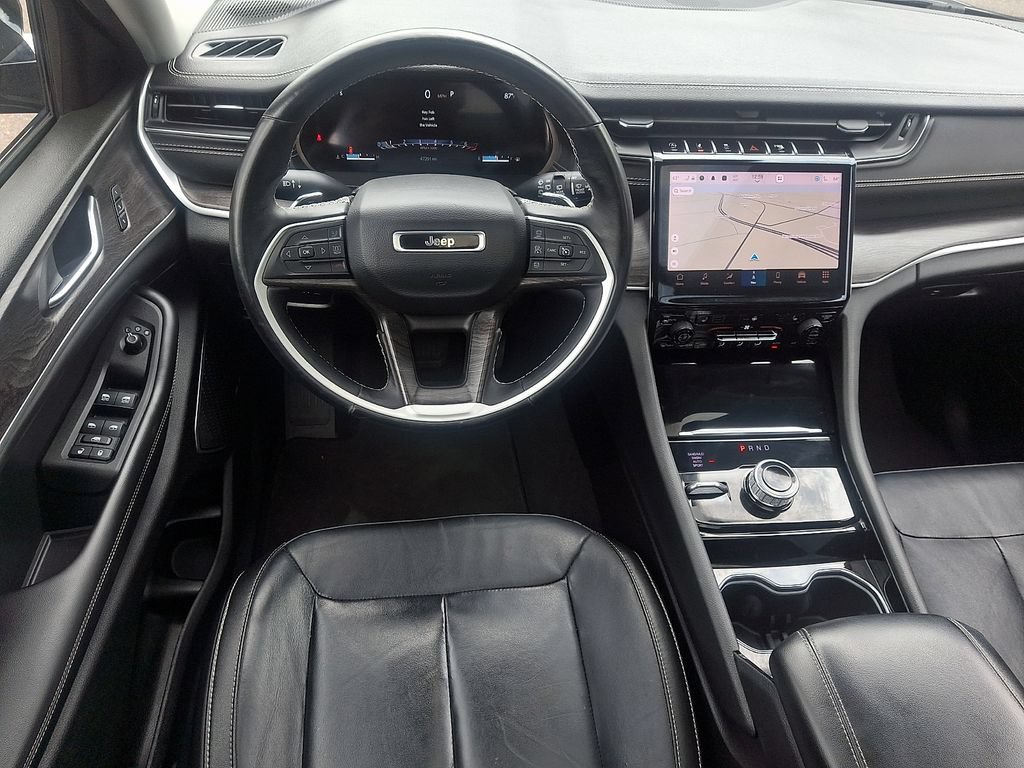 Used 2022 Jeep Grand Cherokee L Limited AWD/4WD image 2
