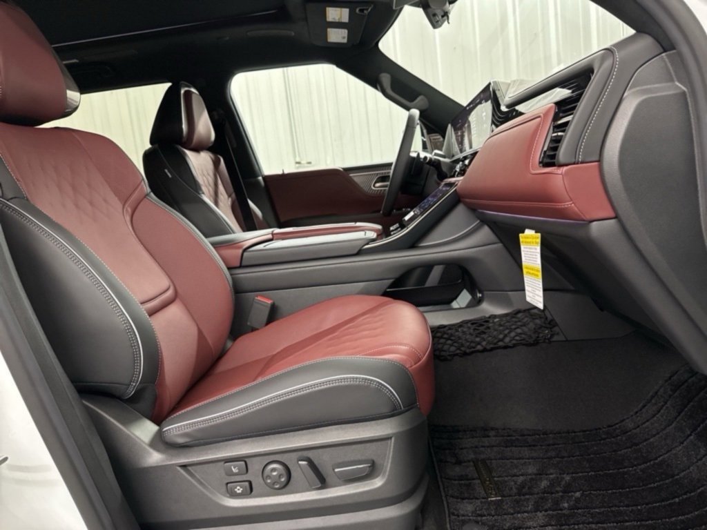 New 2026 INFINITI QX80 Autograph w/ Premium Cargo Package image 31