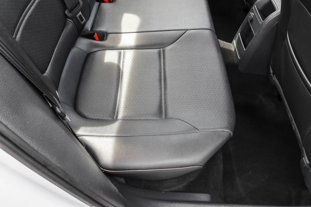 Used 2017 Volkswagen Jetta SE image 35