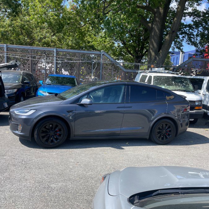 Used 2018 Tesla Model X P100D image 2