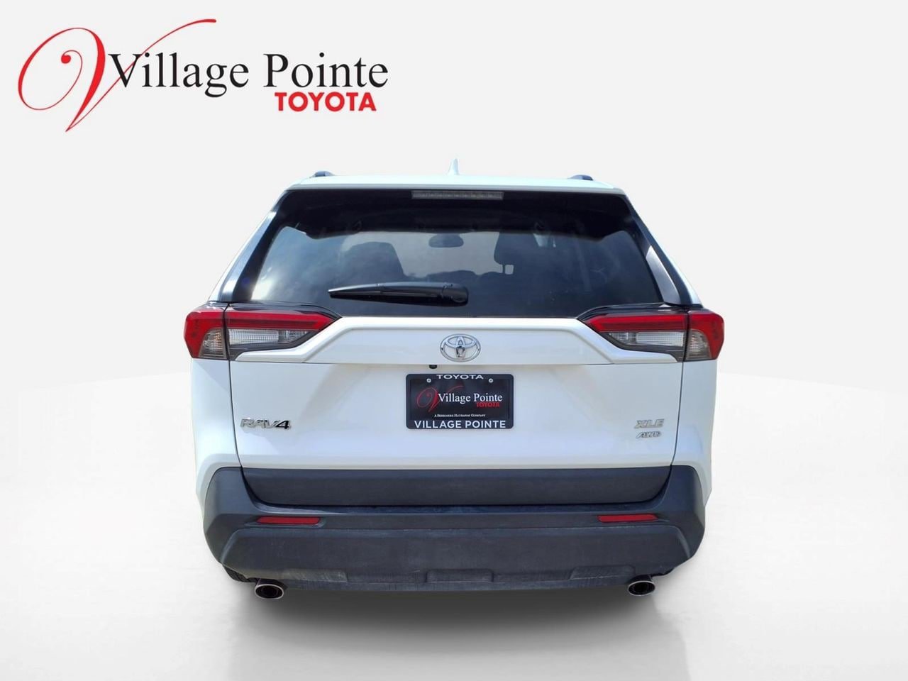 Used 2025 Toyota RAV4 XLE AWD/4WD image 4