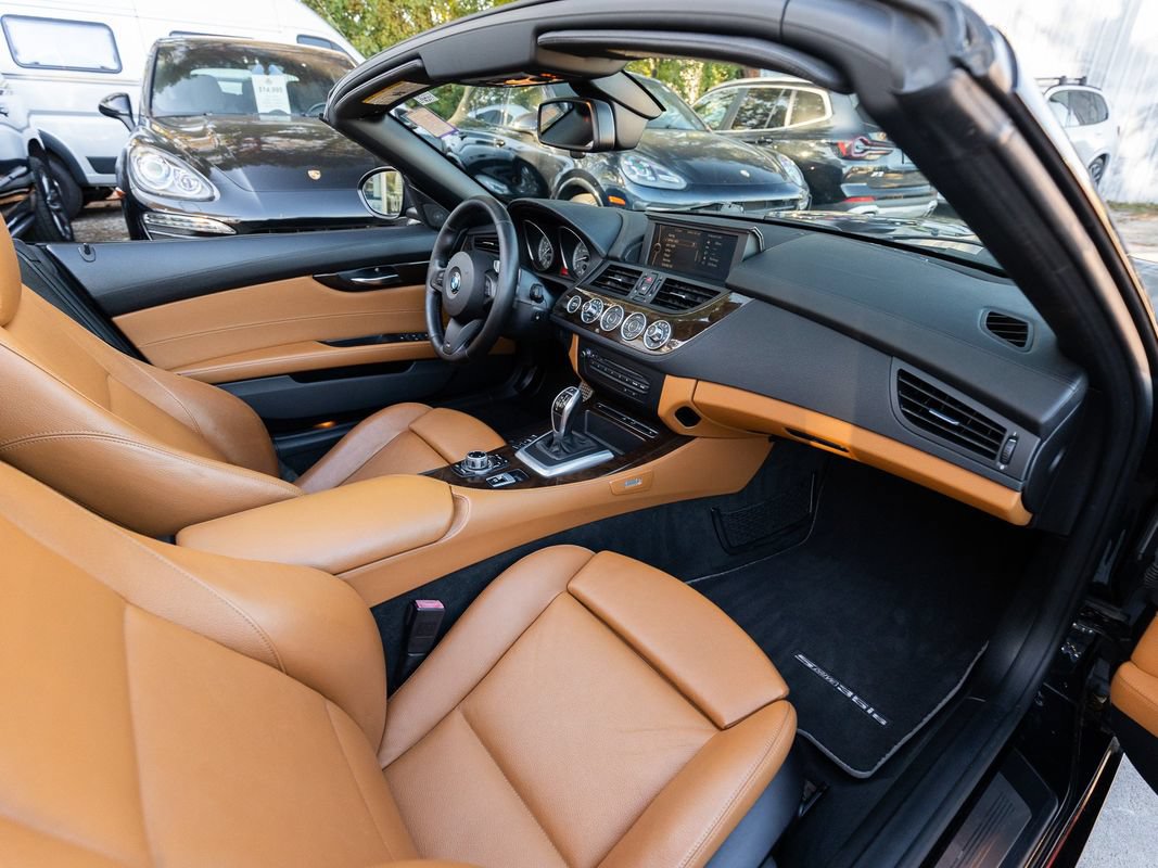 Used 2011 BMW Z4 sDrive35is RWD image 26