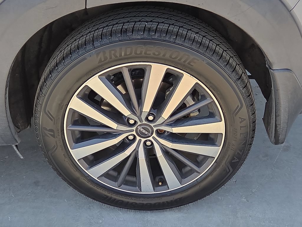 Used 2022 Nissan Pathfinder Platinum w/ Cargo Package FWD image 17