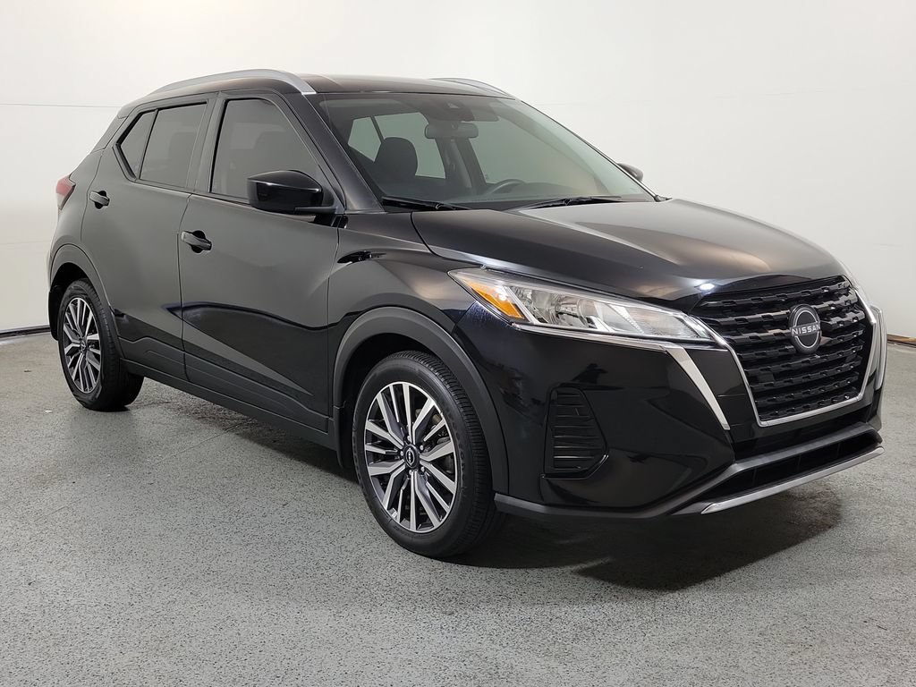 Used 2022 Nissan Kicks SV